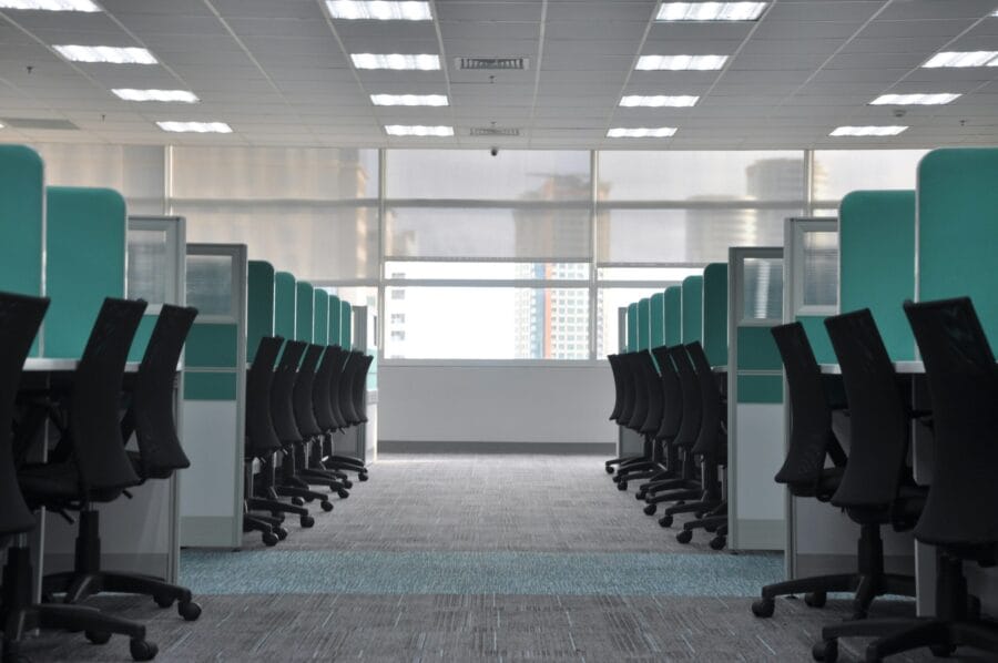 10 Ways Office Carpet Cleaning Saves You Money