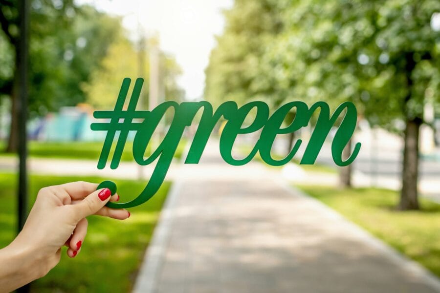 Green Clean Cleaning Services vs. Traditional: What’s the Difference?