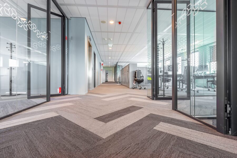 Prices for Commercial Carpet Cleaning Services in Vancouver (2026 Guide)